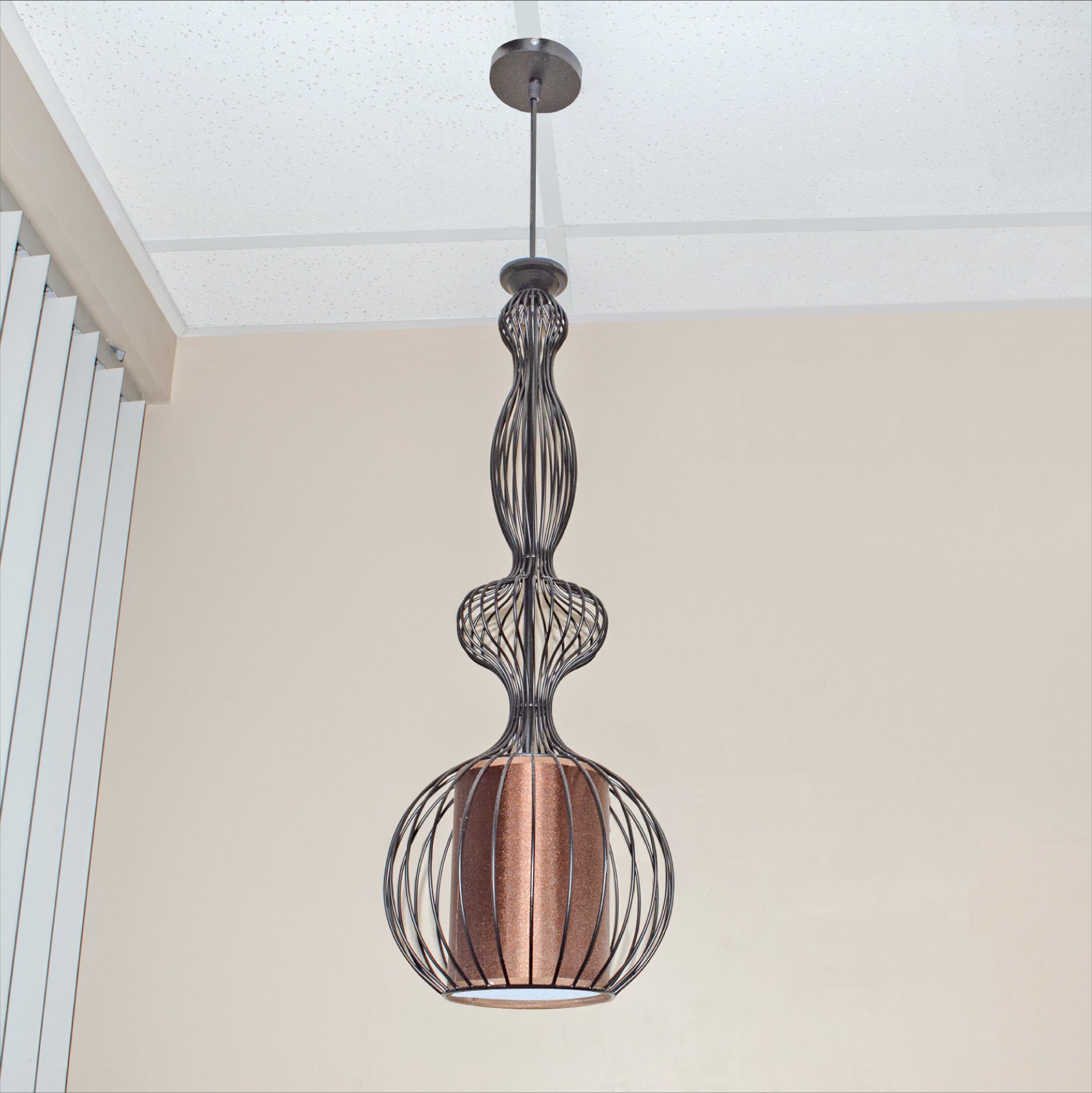 Modern Black Wire Frame Pendant Light with Diffuser – E26/E27 Hanging Ceiling Fixture